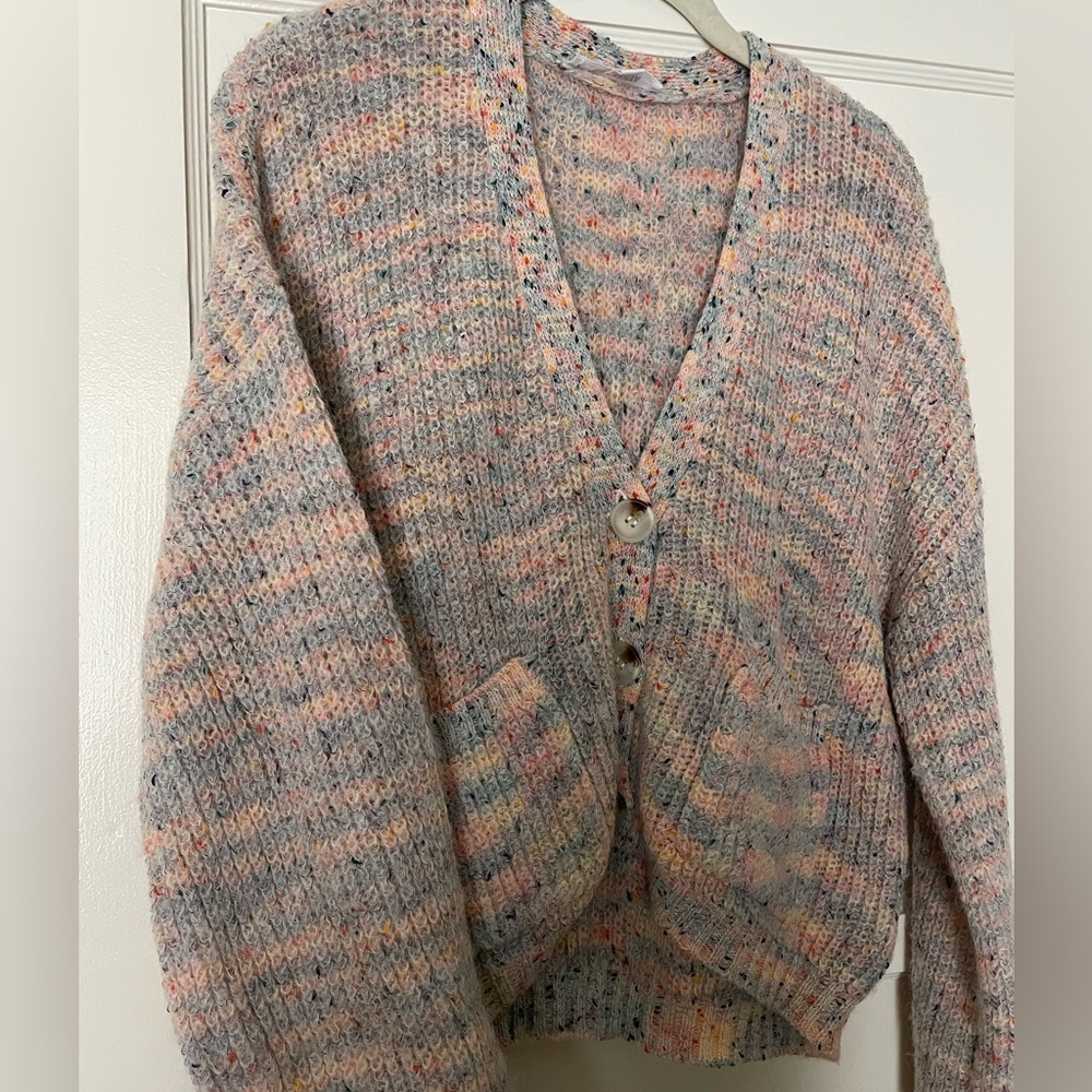 BB Dakota cardigan in golden hour - Picture 7 of 7